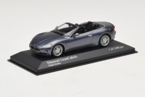 Maserati GranCabrio Gris Métallisé Minichamps 1:43 400123931 Métal Moulé — image 2 sur 4