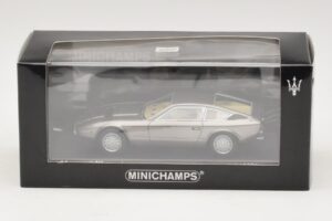 Maserati Khamsin Grey Metallic Minichamps 1:43 437123220 Métal Moulé — image 4 sur 4