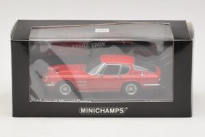 Maserati Mistral Rouge Minichamps 1:43 437123424 Métal Moulé — image 4 sur 4