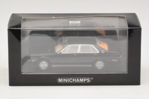 Maserati Quattroporte III Royale Noir Minichamps 1:43 437123501 Métal Moulé — image 4 sur 4