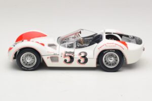 Maserati Tipo 61 #53 B. Krause Los Angeles Times Grand Prix Winner 1960 Minichamps 1:18 100601253 Métal Moulé — image 4 sur 8