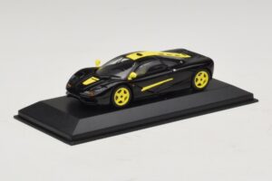 McLaren F1 Noir Avec Rayures Jaunes Minichamps 1:43 MCLAREN004 Métal Moulé