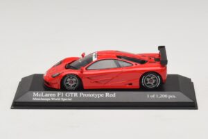 McLaren F1 GTR Prototype World Special Rouge Minichamps 1:43 MCLAREN007 Métal Moulé — image 3 sur 4