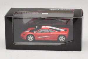 McLaren F1 Rouge Avec Rayures Blanches Minichamps 1:43 MCLAREN005 Métal Moulé — image 4 sur 4