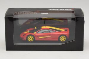 McLaren F1 Rouge Avec Rayures Jaunes Minichamps 1:43 MCLAREN006 Métal Moulé — image 4 sur 4