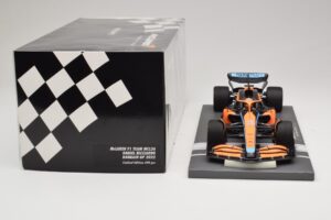 McLaren MCL36 #3 D. Ricciardo Bahrain GP 2022 Minichamps 1:18 537221803 Métal Moulé — image 3 sur 7