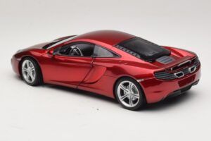 McLaren MP4-12C Rouge Métallisé Minichamps 1:18 110133022 Métal Moulé — image 7 sur 8