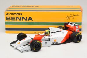 McLaren MP4/8 Ford #8 A. Senna Winner European GP 1993 Minichamps 1:18 540931818 Métal Moulé — image 2 sur 7