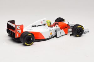 McLaren MP4/8 Ford #8 A. Senna Winner European GP 1993 Minichamps 1:18 540931818 Métal Moulé — image 6 sur 7