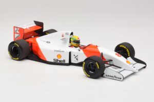 McLaren MP4/8 Ford #8 A. Senna Winner Japanese GP 1993 Minichamps 1:18 540931878 Métal Moulé — image 7 sur 7