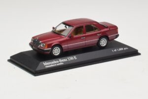 Mercedes 230E W124 Rouge Métallisé Minichamps 1:43 400037001 Métal Moulé — image 2 sur 4