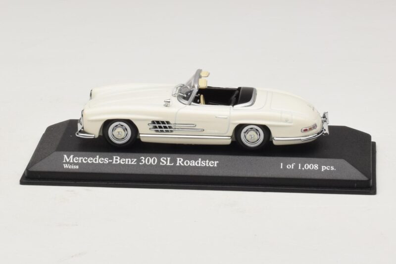 Mercedes 300 SL W198 Roadster Blanc Minichamps 1:43 Mercedes 300 SL W198 Roadster Blanc Minichamps 1:43 400039034 Métal Moulé