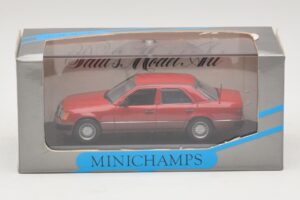 Mercedes 300D W124 Turbo Rouge Minichamps 1:43 3210 Métal Moulé — image 4 sur 4