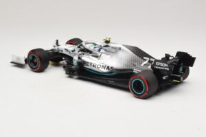 Mercedes AMG Petronas W10 #77 V. Bottas German GP 2019 Minichamps 1:18 110191177 Métal Moulé — image 5 sur 7