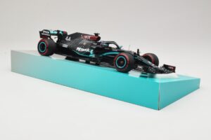 Mercedes AMG Petronas W11 EQ Performance #44 L. Hamilton 91st F1 Win Eifel GP 2020 Minichamps 1:18 113201144 Métal Moulé — image 4 sur 6