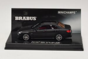 Mercedes Brabus 850 E63 W212 Noir Mat Minichamps 1:43 437034101 Métal Moulé