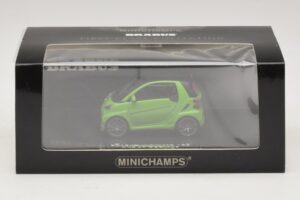 Mercedes Brabus Ultimate 120 Vert Minichamps 1:43 437032700 Métal Moulé — image 5 sur 5