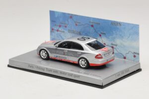 Mercedes E-Class #5 Team Auto Motor und Sport Rally Paris-Peking 2007 Minichamps 1:43 B66962261 Métal Moulé — image 3 sur 5