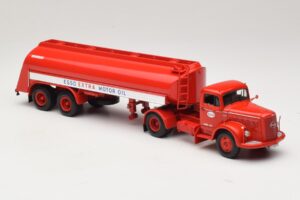 Mercedes LS315 Tanksattelzug Esso Minichamps 1:43 499034770 Métal Moulé — image 4 sur 6