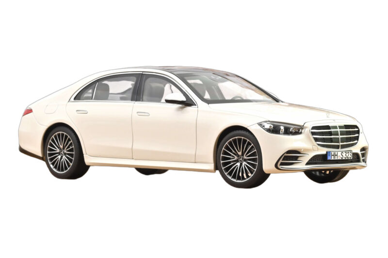 Mercedes S-Class W223 AMG Line Blanc Norev 1:18 Mercedes S-Class W223 AMG Line Blanc Norev 1:18 183807 Métal Moulé