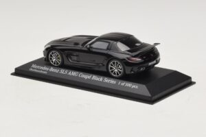 Mercedes SLS AMG C197 Black Series Noir Métallisé Minichamps 1:43 437033020 Métal Moulé — image 3 sur 4