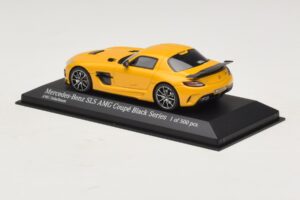 Mercedes SLS AMG C197 Black Series Doré Minichamps 1:43 437033022 Métal Moulé — image 3 sur 4