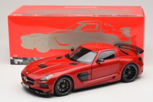 Mercedes SLS AMG C197 Black Series Rouge Minichamps 1:18 110033022 Métal Moulé — image 8 sur 8