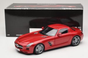 Mercedes SLS AMG C197 Rouge Métallisé Minichamps 1:18 100039020 Métal Moulé — image 8 sur 8
