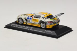 Mercedes SLS AMG GT3 #21 Rowe Racing Hartung / Heyer Nurburgring 24 Hours 2013 Minichamps 1:43 410133221 Métal Moulé — image 3 sur 4