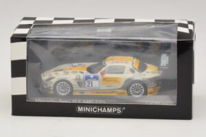 Mercedes SLS AMG GT3 #21 Rowe Racing Hartung / Heyer Nurburgring 24 Hours 2013 Minichamps 1:43 410133221 Métal Moulé — image 4 sur 4