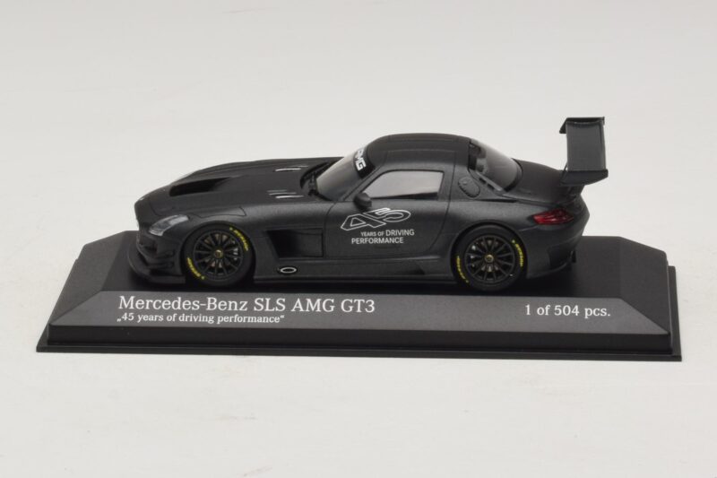 Mercedes SLS AMG GT3 45 Years of Driving Performance Noir Minichamps 1:43 Mercedes SLS AMG GT3 45 Years of Driving Performance Noir Minichamps 1:43 410133200 Métal Moulé