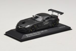 Mercedes SLS AMG GT3 45 Years of Driving Performance Noir Minichamps 1:43 410133200 Métal Moulé — image 2 sur 4