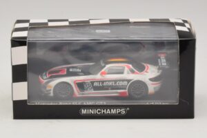 Mercedes SLS AMG GT3 All-Inkl.com #38 FIA GT1 World Championship 2012 Champions Minichamps 1:43 410123238 Métal Moulé — image 4 sur 4