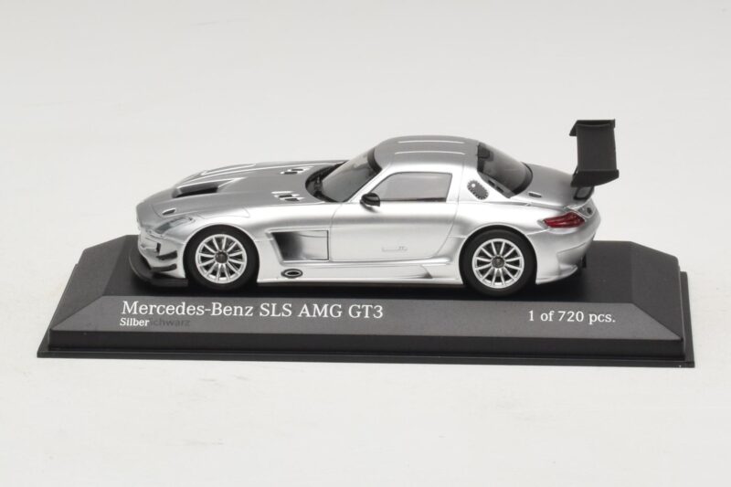Mercedes SLS AMG GT3 Argent Minichamps 1:43 Mercedes SLS AMG GT3 Argent Minichamps 1:43 410113202 Métal Moulé