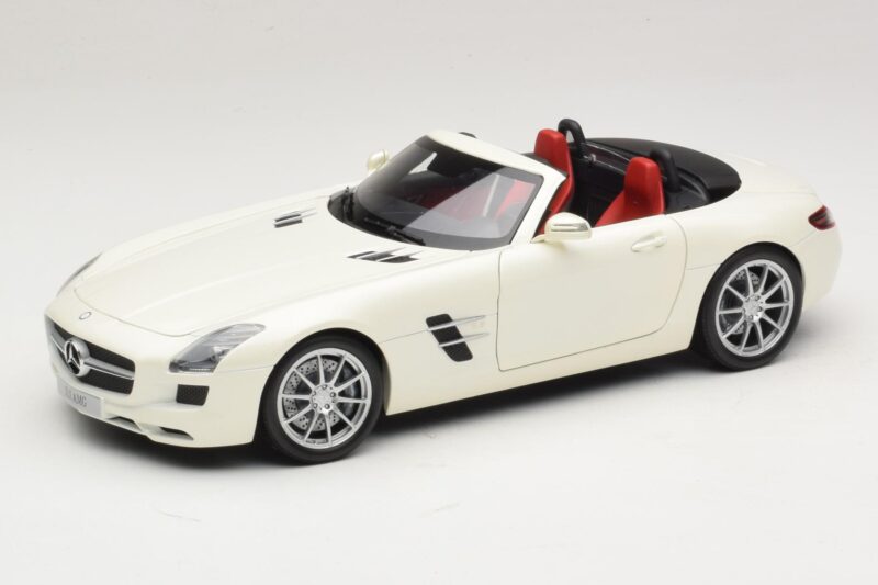 Mercedes SLS AMG Roadster Mystic White II Minichamps 1:18 B66960079 Métal Moulé