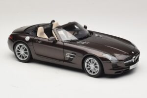 Mercedes SLS AMG Sepang Brown Minichamps 1:18 B66960080 Métal Moulé — image 7 sur 9