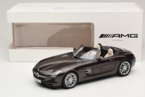 Mercedes SLS AMG Sepang Brown Minichamps 1:18 B66960080 Métal Moulé — image 9 sur 9
