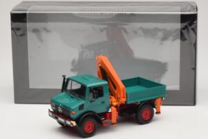 Mercedes Unimog 1300 L Benne avec Grue de Chargement Minichamps 1:43 439033000 Métal Moulé — image 6 sur 6