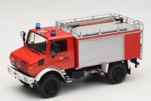 Mercedes Unimog 1300 L TLF 8/18 FF Oberammergau Minichamps 1:43 439033071 Métal Moulé
