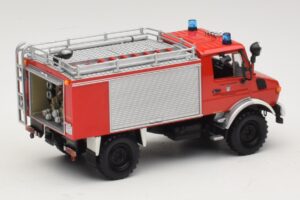 Mercedes Unimog 1300 L TLF 8/18 FF Oberammergau Minichamps 1:43 439033071 Métal Moulé — image 2 sur 6