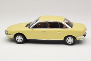 NSU Ro80 Jaune Minichamps 1:18 151015402 Métal Moulé — image 3 sur 6