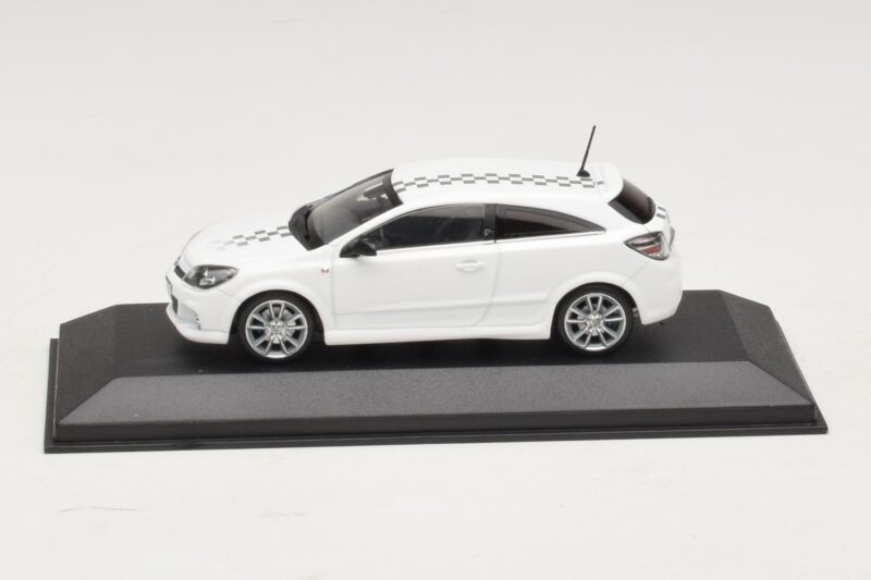 Opel Astra H OPC Nurburgring Edition Blanc Minichamps 1:43 ASTRA005 Métal Moulé
