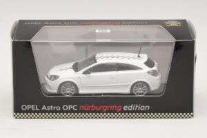 Opel Astra H OPC Nurburgring Edition Blanc Minichamps 1:43 ASTRA005 Métal Moulé — image 4 sur 4