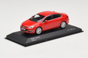 Opel Astra J Rouge Minichamps 1:43 410042001 Métal Moulé — image 2 sur 4