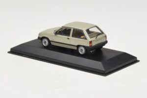 Opel Corsa A Vert Clair Métallisé Minichamps 1:43 CORSA001 Métal Moulé — image 3 sur 4