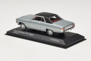 Opel Diplomat A V8 Coupe Argent Minichamps 1:43 400048020 Métal Moulé — image 3 sur 4