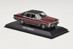 Opel Diplomat B Rouge Foncé Maxichamps 1:43 940046071 Métal Moulé — image 3 sur 4