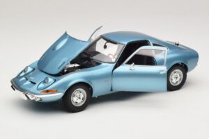 Opel GT Blue Metallic Minichamps 1:18 180049030 Métal Moulé — image 2 sur 8