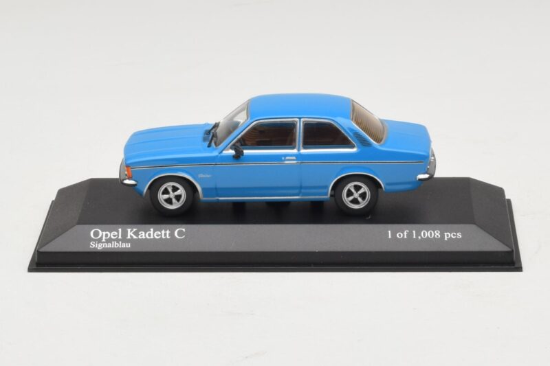 Opel Kadett C Bleu Minichamps 1:43 400048101 Métal Moulé