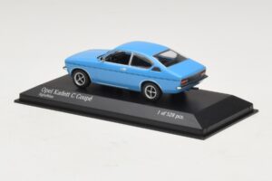 Opel Kadett C Coupe Bleu Minichamps 1:43 430045628 Métal Moulé — image 3 sur 4